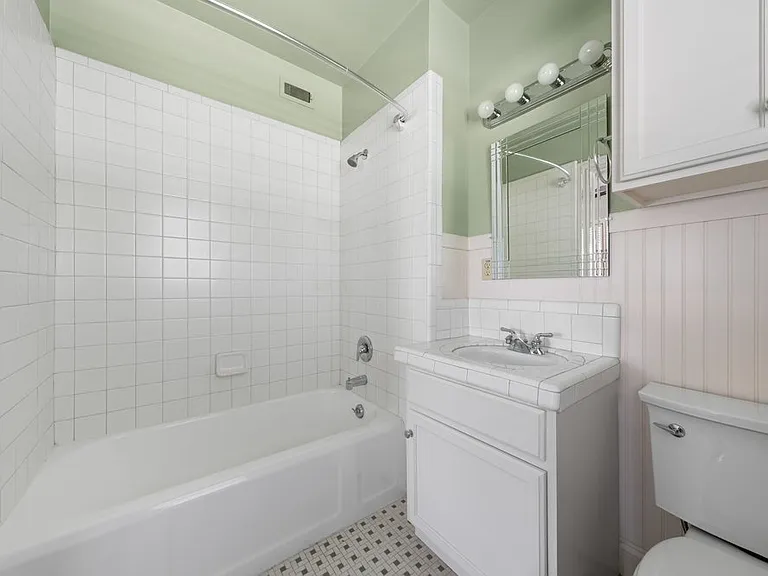 109 W Norwood Ct #2 — Photo 11