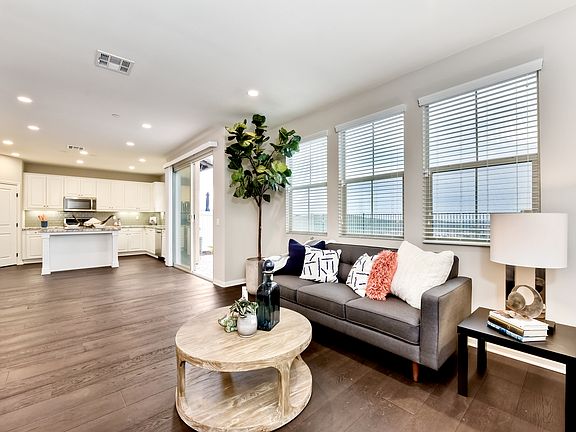4th image of 16275 Veridian Cir