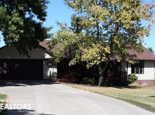 2449 Highway 92 E, Oskaloosa, IA 52577