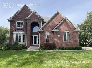 3272 Rockhaven Ave, Rochester Hills, MI 48309