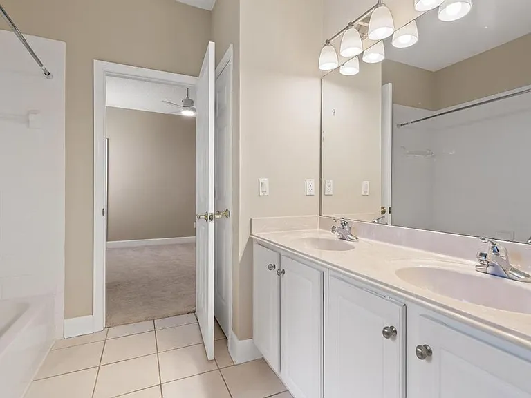 337 S Mill View Way — Photo 39
