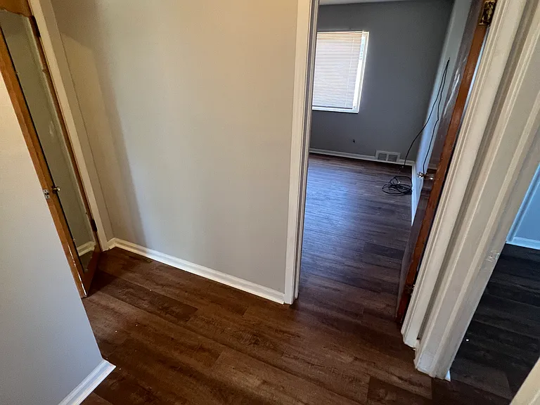 16861 Glastonbury Rd — Photo 6