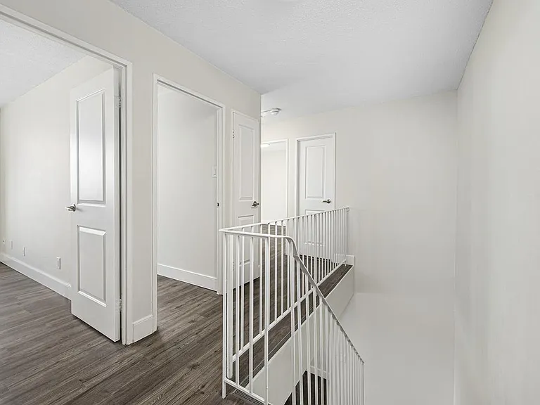 7230 Darcel Ave #365 — Photo 21