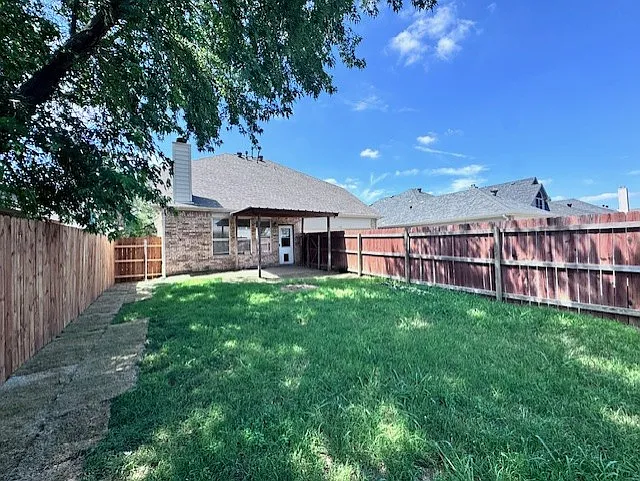 1525 Fallcreek Ct — Photo 23