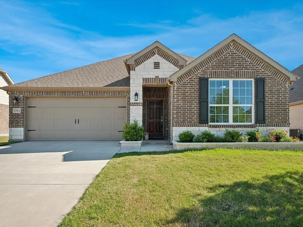 1324 Millican Ln, Aubrey, TX 76227
