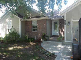 808 SW Nelson Dr, Grain Valley, MO 64029