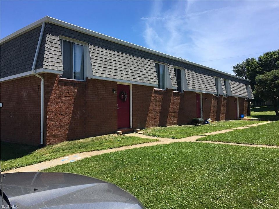 1st image of 221 Beechwood St