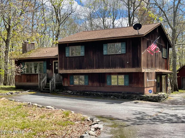 225 Wild Meadow Dr, Milford, PA 18337