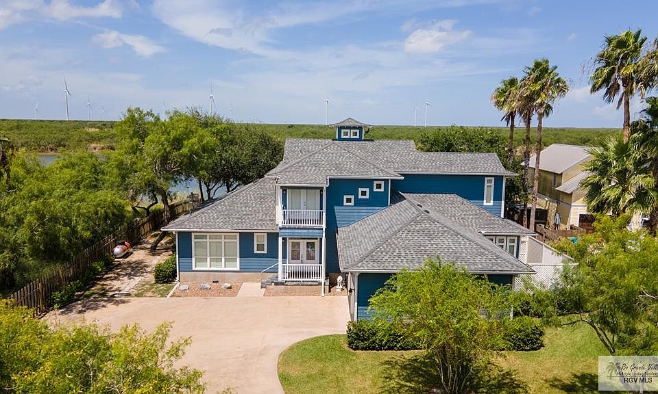 1st image of 35001 Pelican Pointe Dr