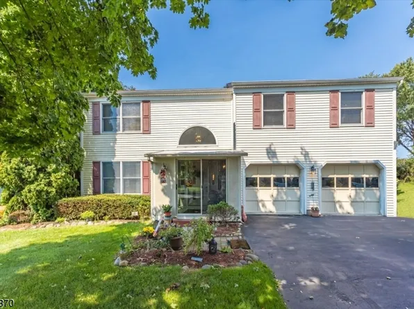 923 Liberty St, Belvidere Twp., NJ 07823