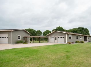 W7908 Van Loon Ln, Holmen, WI 54636