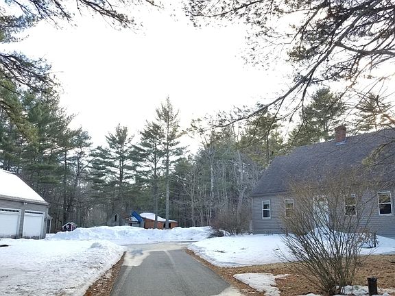 housewithgarageandbarn