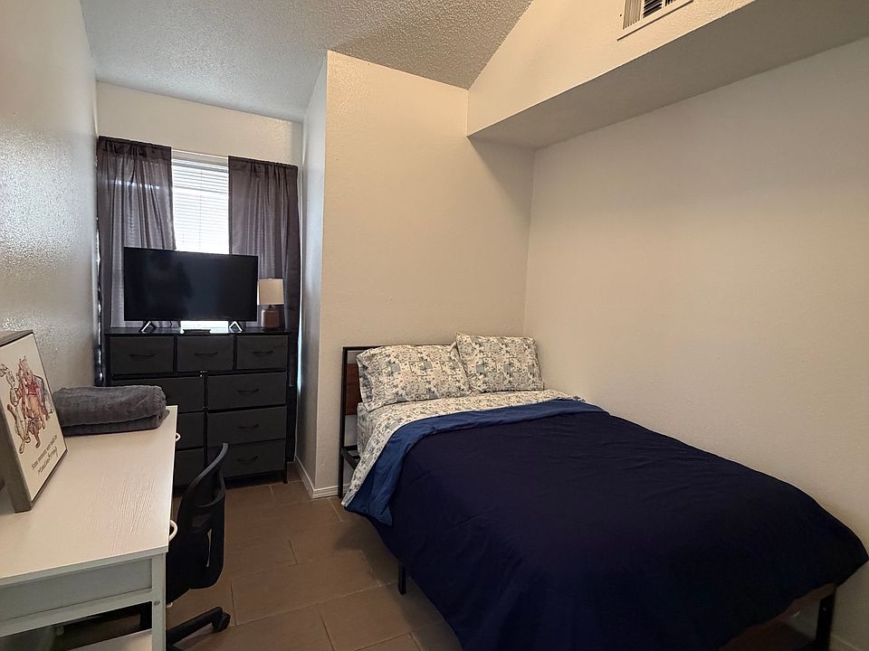 1st image of 329 Tierra Linda Dr #5