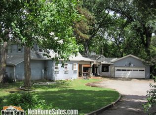 2040 S 35th St, Lincoln, NE 68506