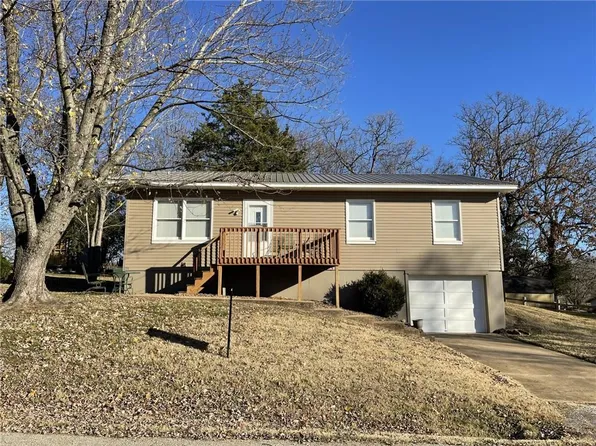 1210 Renee St, Warsaw, MO 65355