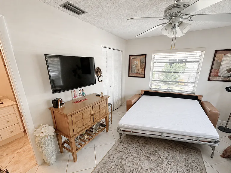 5910 Via Delray #C — Photo 15
