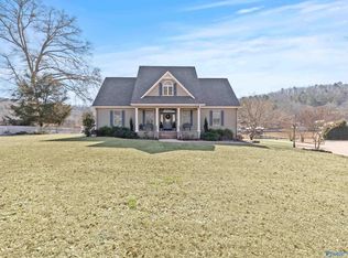 200 Canoe Creek Rd, Rainbow City, AL 35906