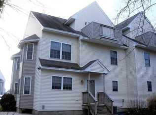 304 Maxwell Ct, Egg Harbor Township, NJ 08234