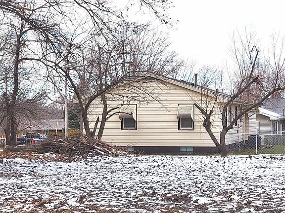 5th image of 331 Ward Dr
