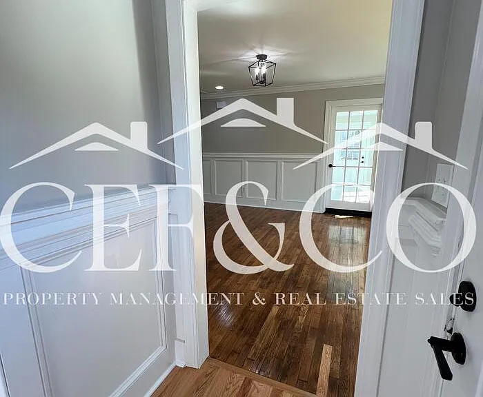 280 Alexander Ave — Photo 5