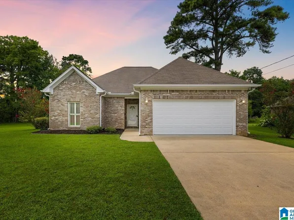 3408 Burke Meadow Cir, Fultondale, AL 35068