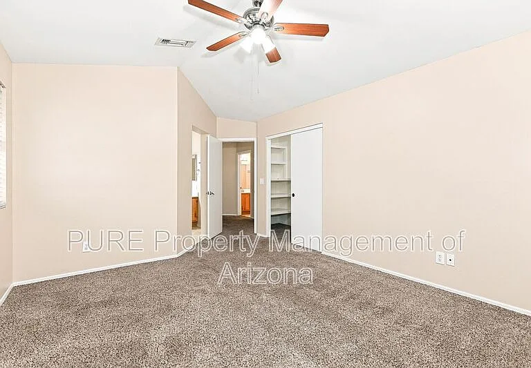 1151 N Cambridge St — Photo 11