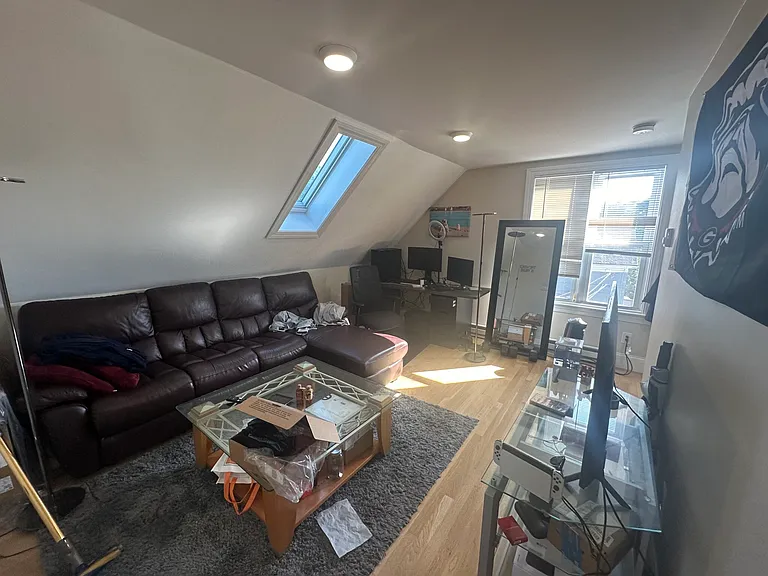 341 Beacon St #3 — Photo 10