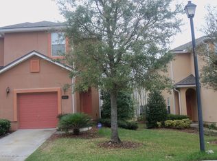 6847 Misty View Dr, Jacksonville, FL 32210