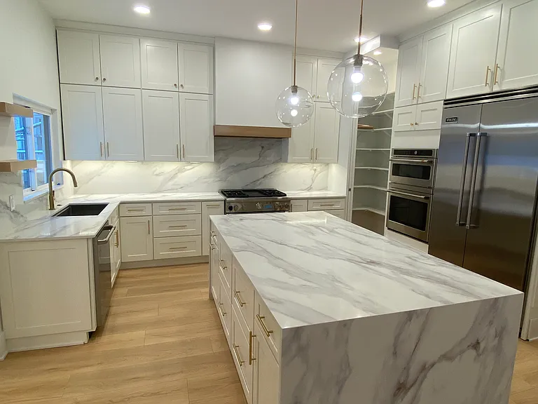 421 S Union St — Photo 5