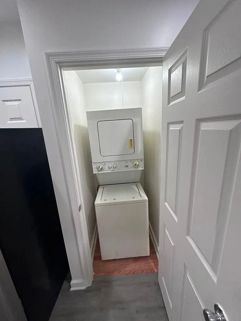 4 bed, 1950 sqft, $2,200 — Photo 3