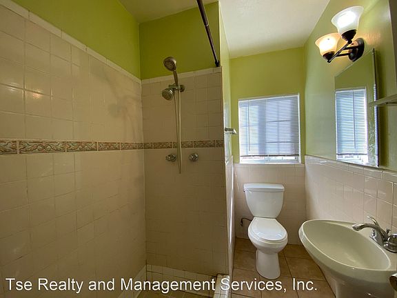 5th image of 75 N Oak Ave