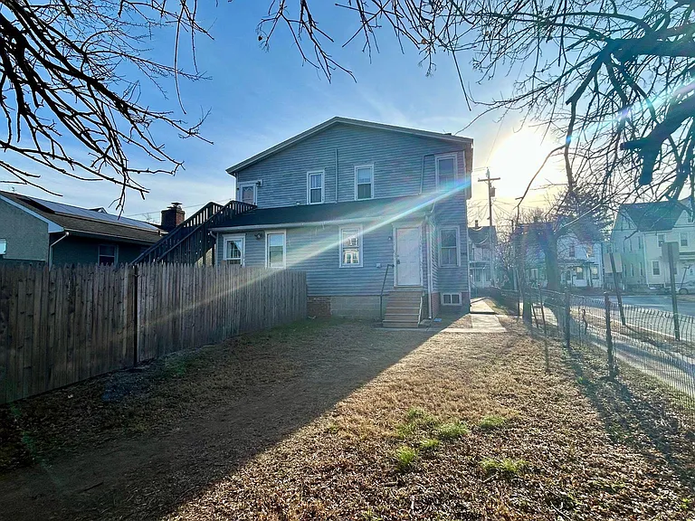 270 Grant St — Photo 20