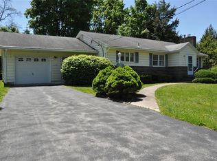 32 Fuller Lane, Hyde Park, NY 12538