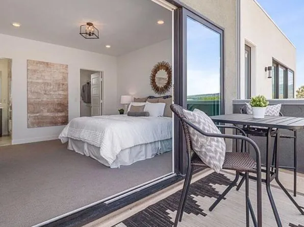 287 Dockside Ln, San Pedro, CA 90731