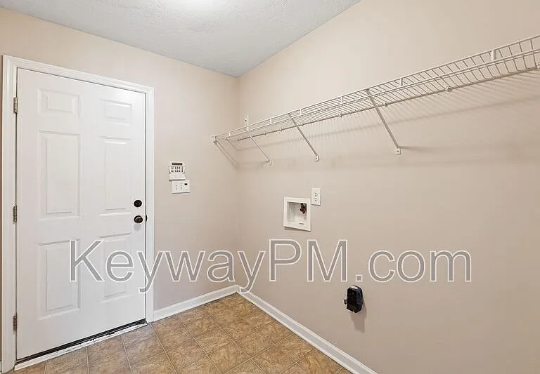 304 Elbrus Way — Photo 15