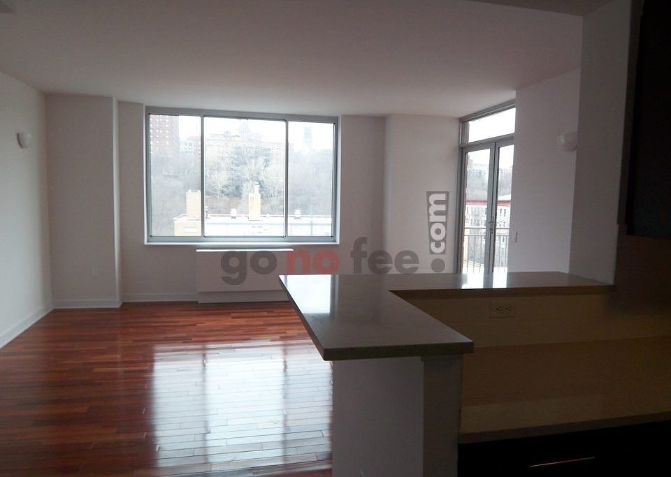 1st image of 454 Manhattan Ave APT 7N