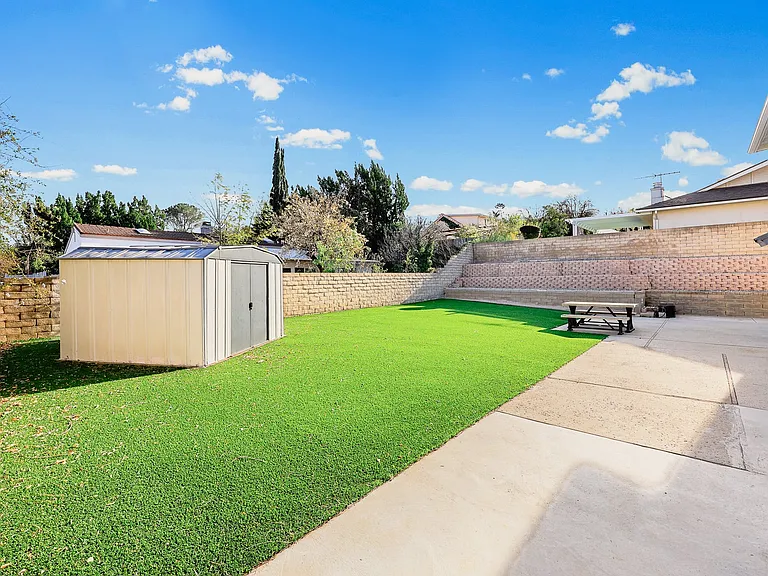 12110 Bowmore Ave — Photo 29