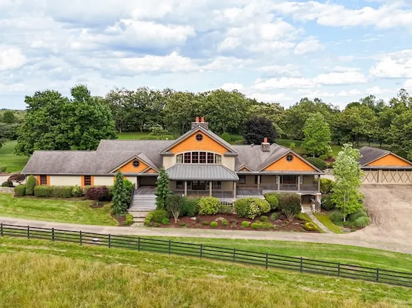 795 Baker Cemetery Rd, Olive Hill, KY 41164