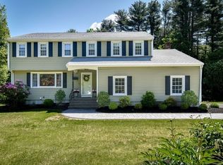 28 Blacksmith Dr, Medfield, MA 02052