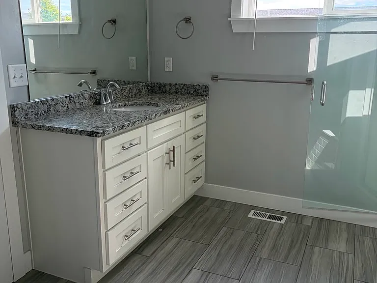 2412 N 200 E — Photo 7