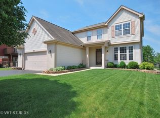 792 Columbine Dr, Elgin, IL 60124