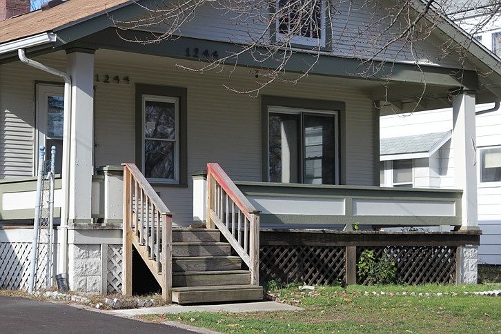 2nd image of 1244 Murray Ave