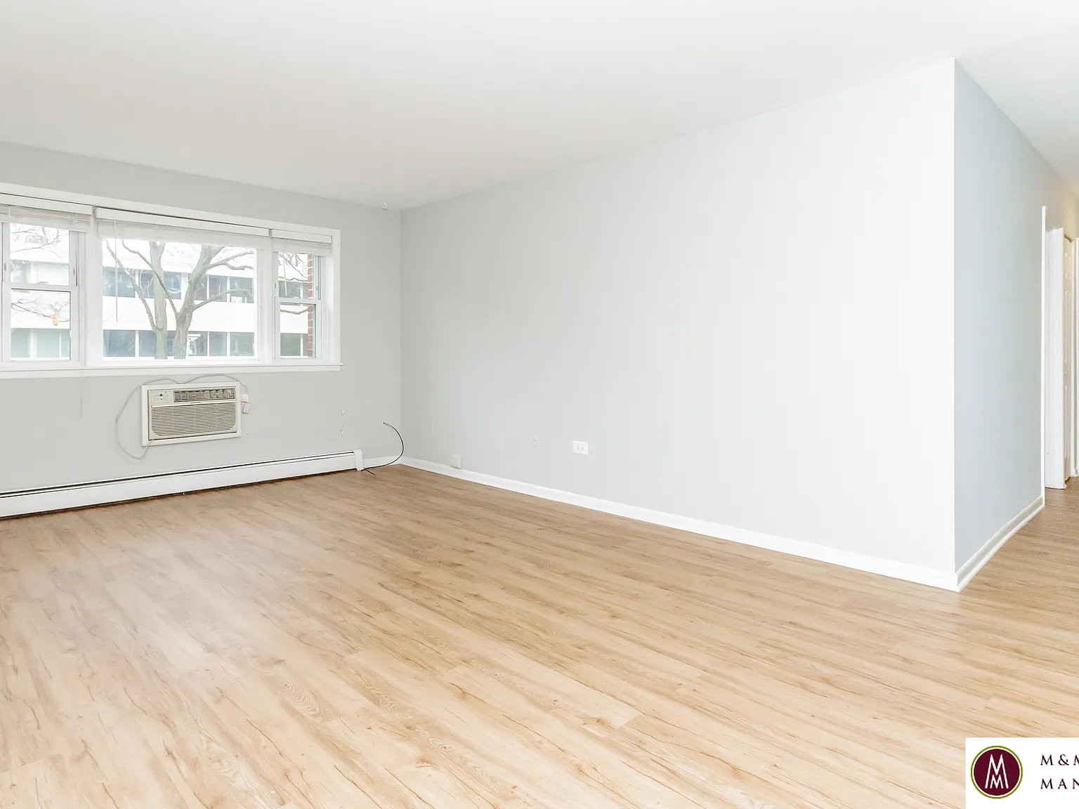 315 N Maple — Photo 4