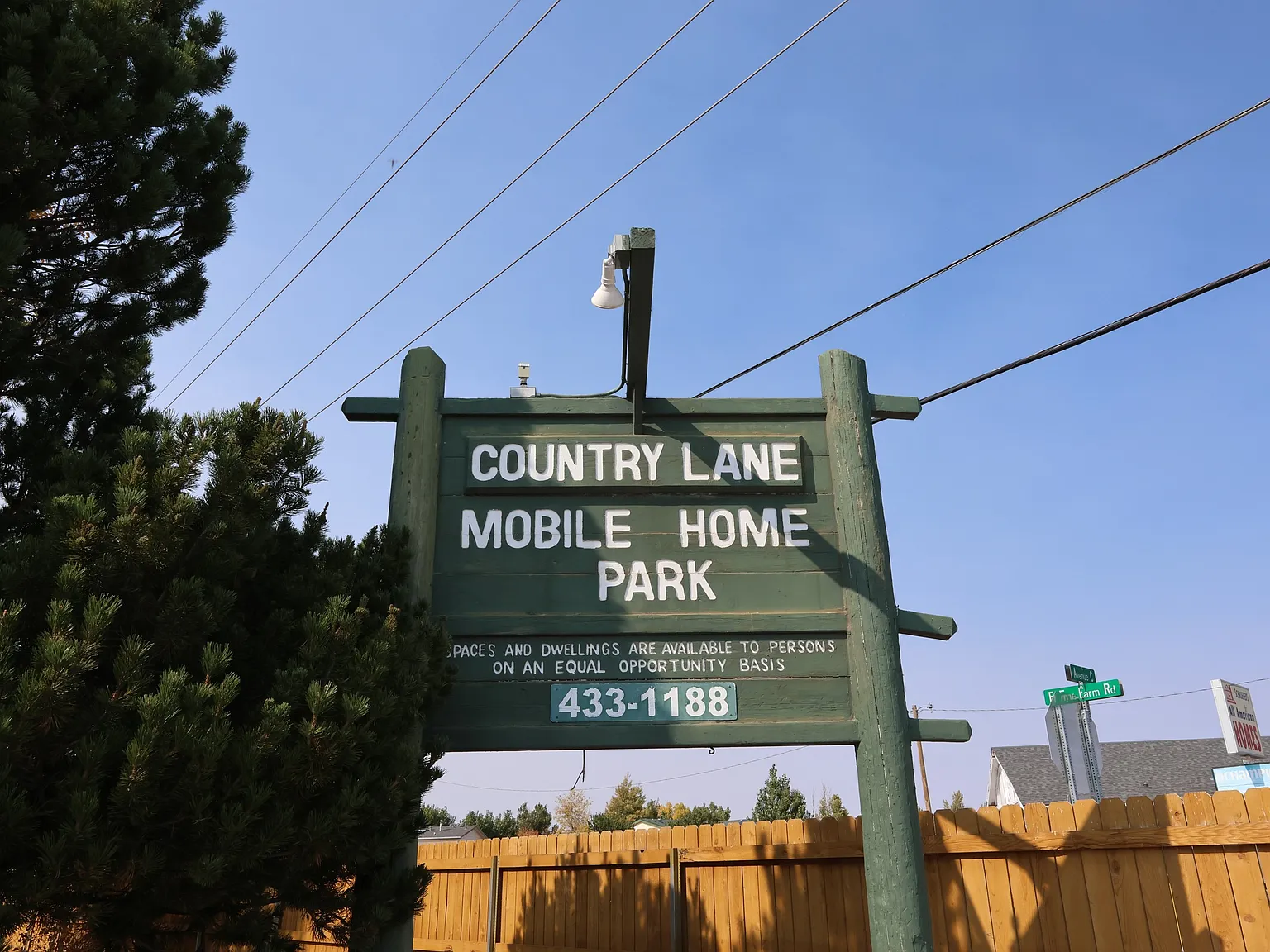 Country Lane — Photo 2