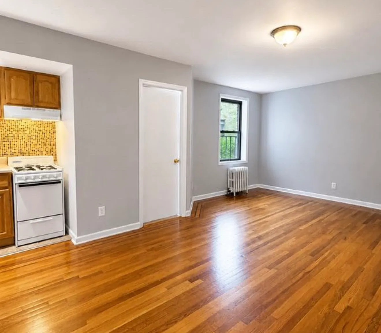 Studio, $1,687 — Photo 2