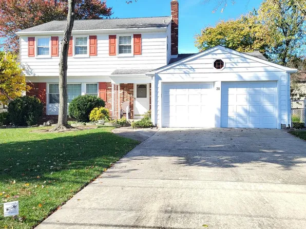20 Saddle Ln, Cherry Hill, NJ 08002