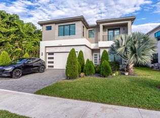 17230 Windy Pointe Ln, Boca Raton, FL 33496