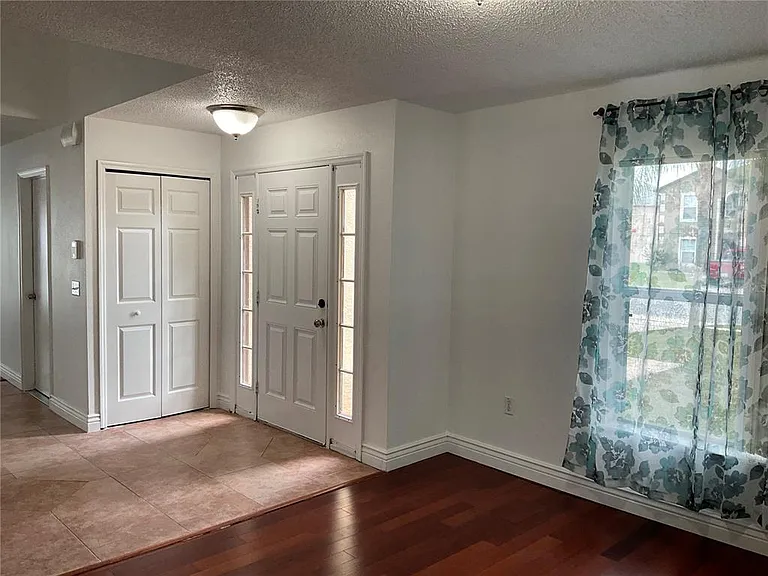 10318 Laxton St — Photo 5
