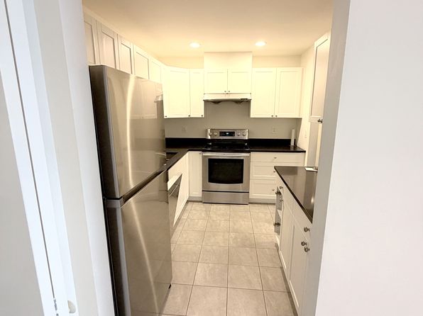 2 bedroom rental in Coquitlam — photo 10
