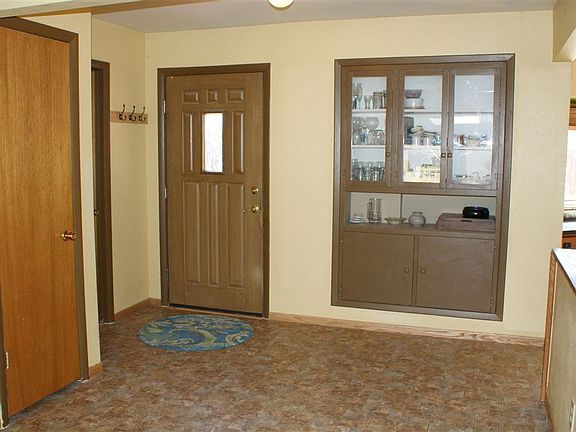 4th image of 3720 Meadowlark Dr
